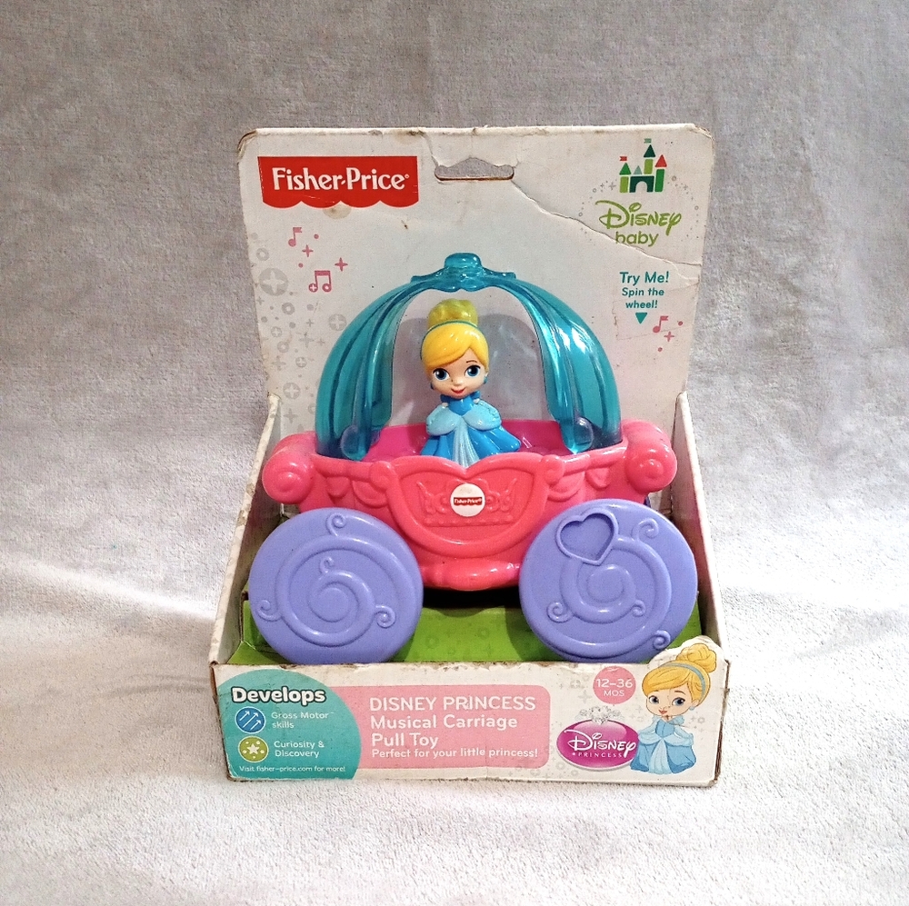 2014 NIB Fisher Price Disney Princess Cinderella's Musical Carriage Pull Toy